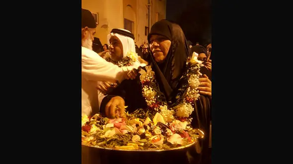  مادر احمد پس از اعدام فرزندش شیرینی پخش کرد! +عکس