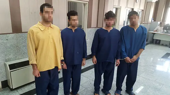 اگر با این پسر عموهای آپاچی برخورد کرده اید به پلیس آگاهی مراجعه کنید +عکس