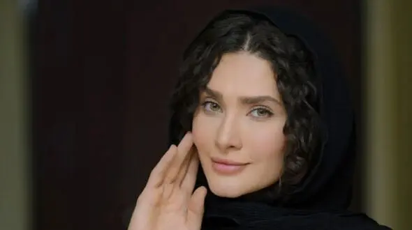 مامان صدیقه سریال «بچه مهندس» با پیراهن سنتی‌اش، رنگارنگ‌تر از همیشه دیده شد!