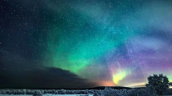 3 پدیده درخشان در آسمان شب ایسلند + عکس