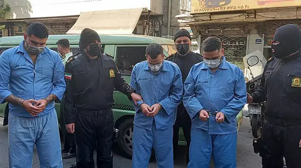 اراذل و اوباش عامل رعب و وحشت در دام پلیس اصفهان