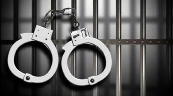 این 3 جوان حسینیه خرم آباد را به رگبار بستند