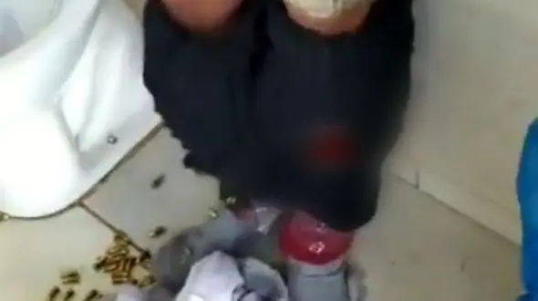 فیلم عجیب ترین جاسازی گلوله در شلوار / پلیس فاش کرد