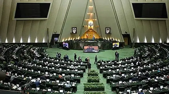 خبر جدید از طرح صیانت از حقوق کاربران مجازی / مجلس عقب نشینی کرد ؟