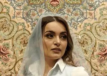 بیتای سریال «آوای باران» با استایل پاییزی ترندی  15 سال بعد از سریال / خانم بازیگر چی بود چی شد؟!