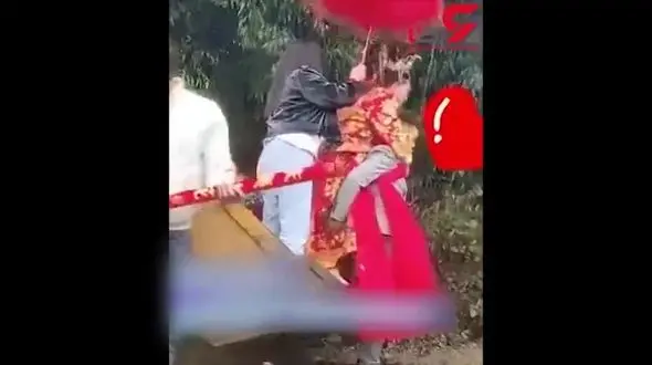 ایده جالب داماد عاشق برای نجات عروس از گل و لای+فیلم / چین