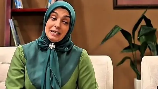 ورژن مینی سریال شوخی کردم هم منتشر شد با سکانس تاریخی مشاعره الیکا عبدالرزاقی و بهنوش بختیاری در خواستگاری مهران غفوریان / به من گفتن تو خفه شو