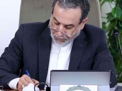 پیام تبریک وزیر امور خارجه در پی قهرمانی تیم ملی وزنه‌برداری ایران در مسابقات جهانی نروژ 