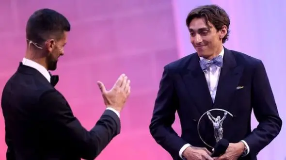 قهرمان المپیک برترین ورزشکار جهان شد