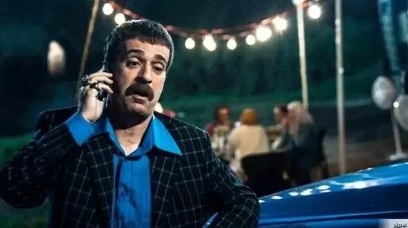 عکس سفر در زمان؛ «ارسطو» (سریال پایتخت) در کنار همسر خوشتیپش «مونا» در یک جلسه نمایش نامه خوانی