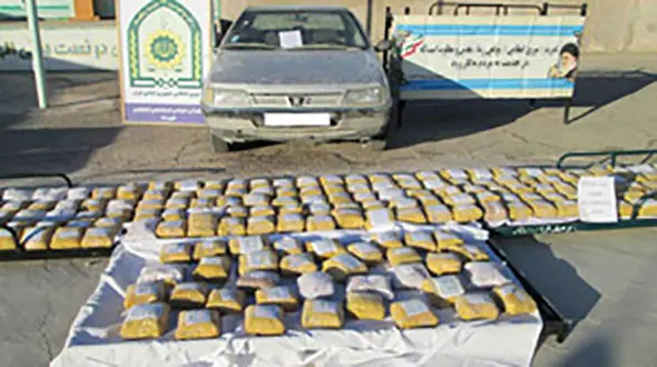 کشف محموله یک و نیم تنی مواد مخدر از قاچاقچیان مسلح دریایی