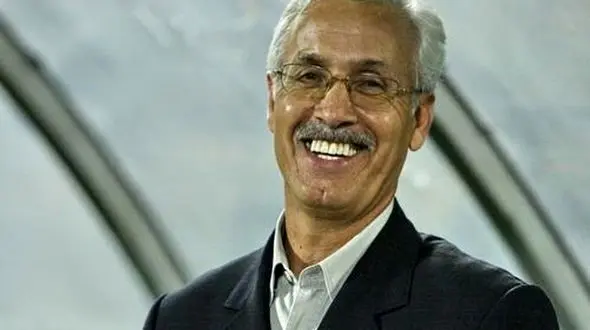 ذوالفقارنسب: فوتبال ایران از پای تلویزیون هم ارزش دنبال کردن ندارد/ مجریان ورزشی باید علمی حرف بزنند