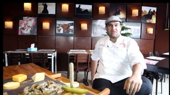 همبرگر 250 هزار تومانی در لواسان! + فیلم و عکس