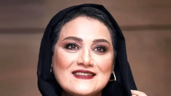 استایل جذاب و سنتی شبنم مقدمی در یک مراسم