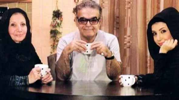 فیلم/ نگاهی به چیدمان شاهانه و مجلل خانه حمید لولایی/ از دکوراسیون اتاق خوابش تا لوستر و پرده‌های اعیانی و ...