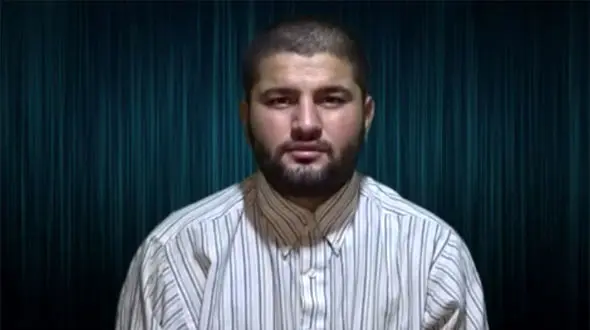 گروهک تروریستی «جیش‌العدل»  فیلمی از وضعیت سرباز اسیر سعید براتی را منتشر کرد+ تصویر