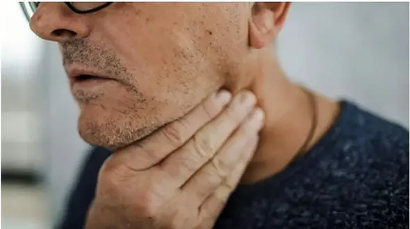 صدای این مرد ناگهان خفه شد ! / اتفاق عجیب