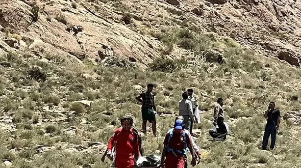 مرد تلخ مرد 45 ساله سقوط از ارتفاعات