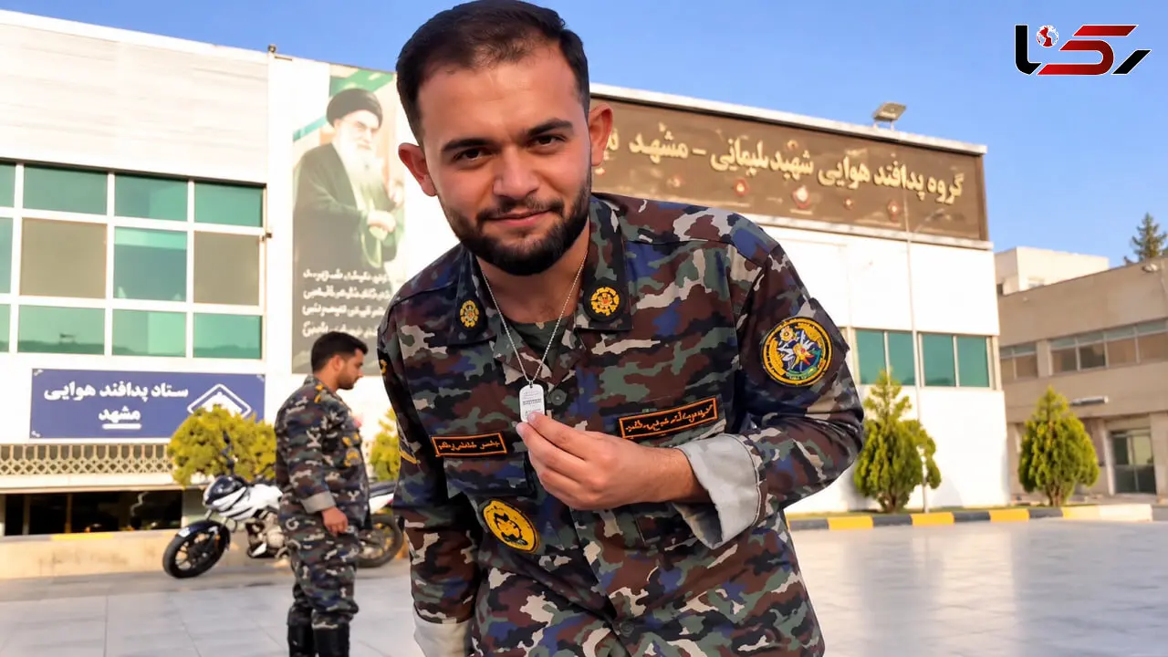 فیلم خندان ولی پر از غم سه سرباز با پلاک های رزمیشان / خودمون انداختیم گردنمون انشالله مادرانمان از گردنمان در نیارند