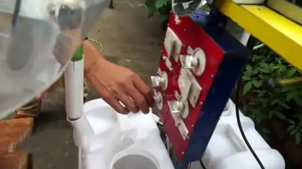 اختراع جالب چینی ها /  ماشینی که خودش موهایتان را شستشو می دهد! +عکس و فیلم