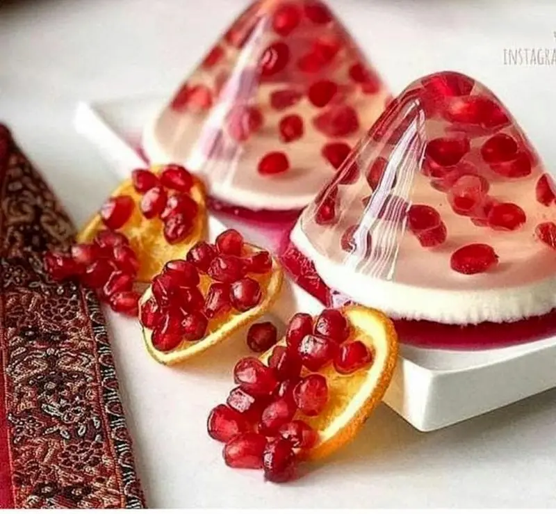 تزیین ژله شب یلدا | جدیدترین و شیکترین ایده های تزیین ژله شب یلدا ۱۴۰۴ فوق لاکچری و عروس‌پسند!