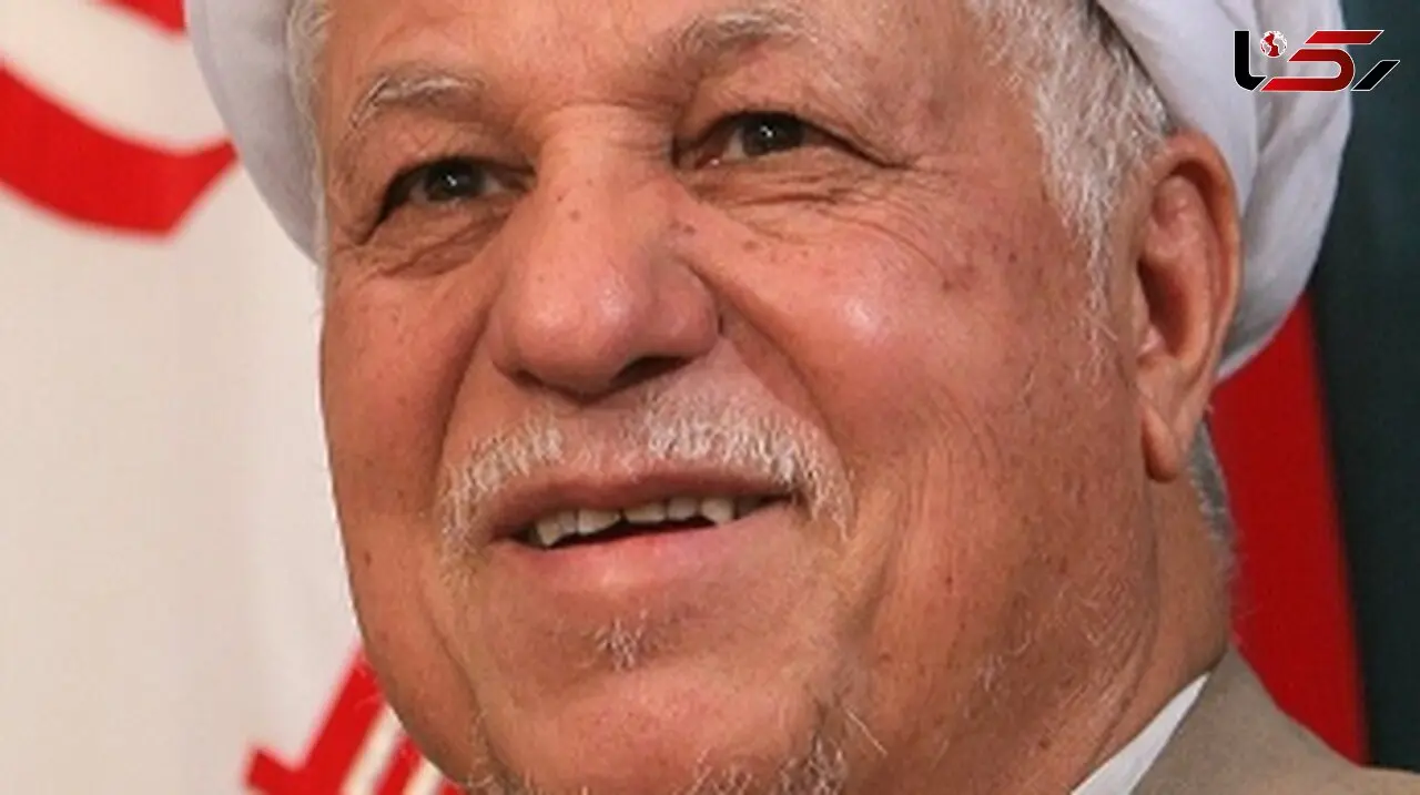 عکس سفر در زمان / تصویری از هاشمی‌رفسنجانی در حال شلیک با کلت کمری شخصی‌اش