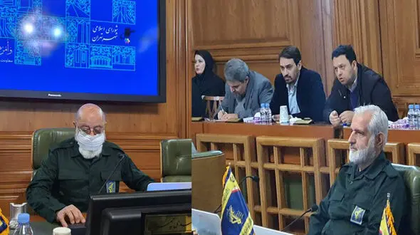 رئیس و نایب رئیس شورای شهر در صحن علنی با لباس سپاه حضور پیدا کردند