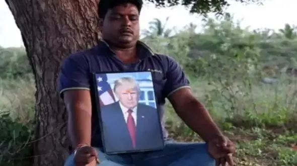 پرستش دیوانه وار ترامپ در هندوستان + عکس 