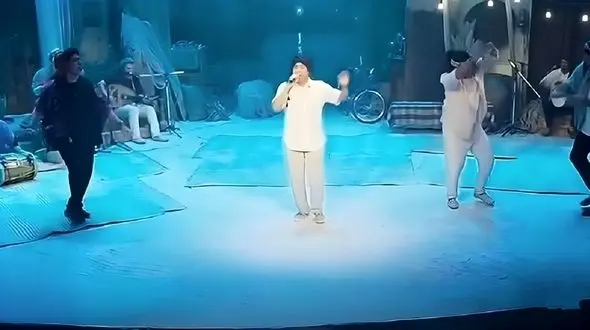 فیلم کارناوال رامید جوان / برای دقایقی خودتان را بسپارید به خیام و رقص و موسیقی ...