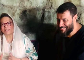 فیلم دیدار گوهر خیراندیش با هومن سیدی و جواد عزتی در پشت صحنه سریال «وحشی»  / ببینید چی میگه !