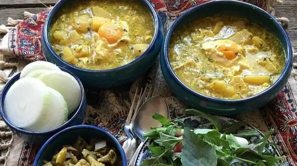 طرز تهیه اشکنه پای ثابت آشپزخانه‌ های قجری