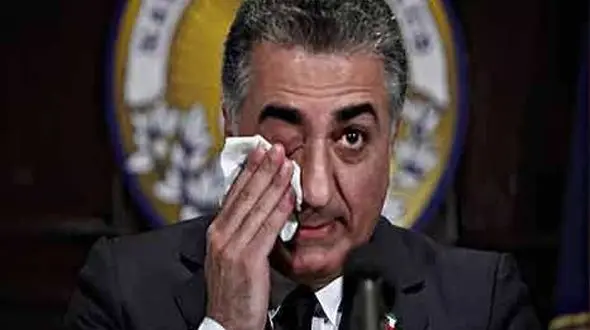 ضایع شدن رضا پهلوی توسط اپوزیسیون / او بی جنم و متوهم است + فیلم