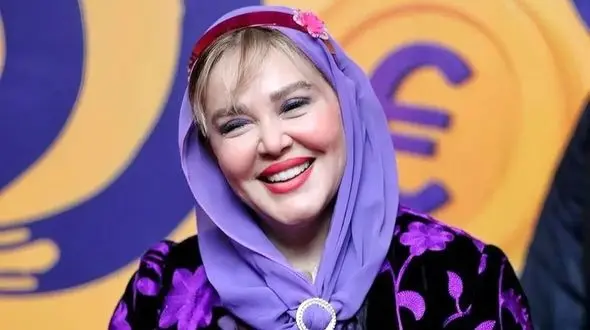 عاشقانه های زیبای بهاره رهنما در آغوش پدرش: پدر ممنونم که یادم دادم خوشحالی و قدرت،خوشبختی و سرور از درون خودم شروع میشه...