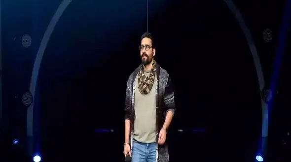 آواز مشهورا؛ پسره یطوری آهنگ سینا شعبانخانی رو توبرنامه خوند مجریا تهدید به کتکش کردن