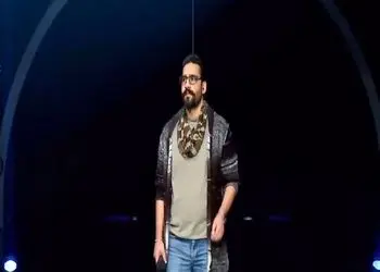 آواز مشهورا؛ پسره یطوری آهنگ سینا شعبانخانی رو توبرنامه خوند مجریا تهدید به کتکش کردن