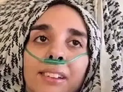 فیلم / فرزند دانشمند شهید هسته‌ای پس از ماه‌ها به هوش آمد