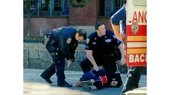 اولین عکسی از لحظه به دام افتادن عامل کشتار منهتن