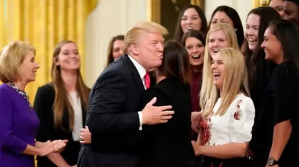 ترامپ به‌دنبال زن مطلقه مناسب  /  هدف: این بازیگر مطرح و شناخته شده!+عکس