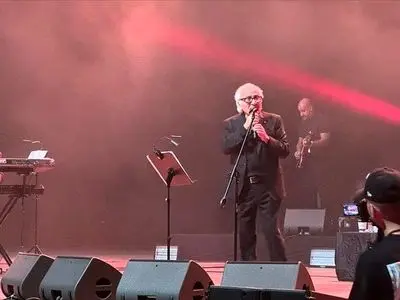 مارتیک خواننده مشهور لس‌آنجلسی: هر شرطی بگذارند قبول می‌کنم تا به ایران برمی‌گردم! | دلتنگ آبادان و دزدی کودکانه‌ام ...