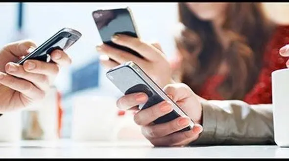 ویروس کرونا می‌تواند تا ۹۶ ساعت روی صفحه نمایش موبایل زنده بماند