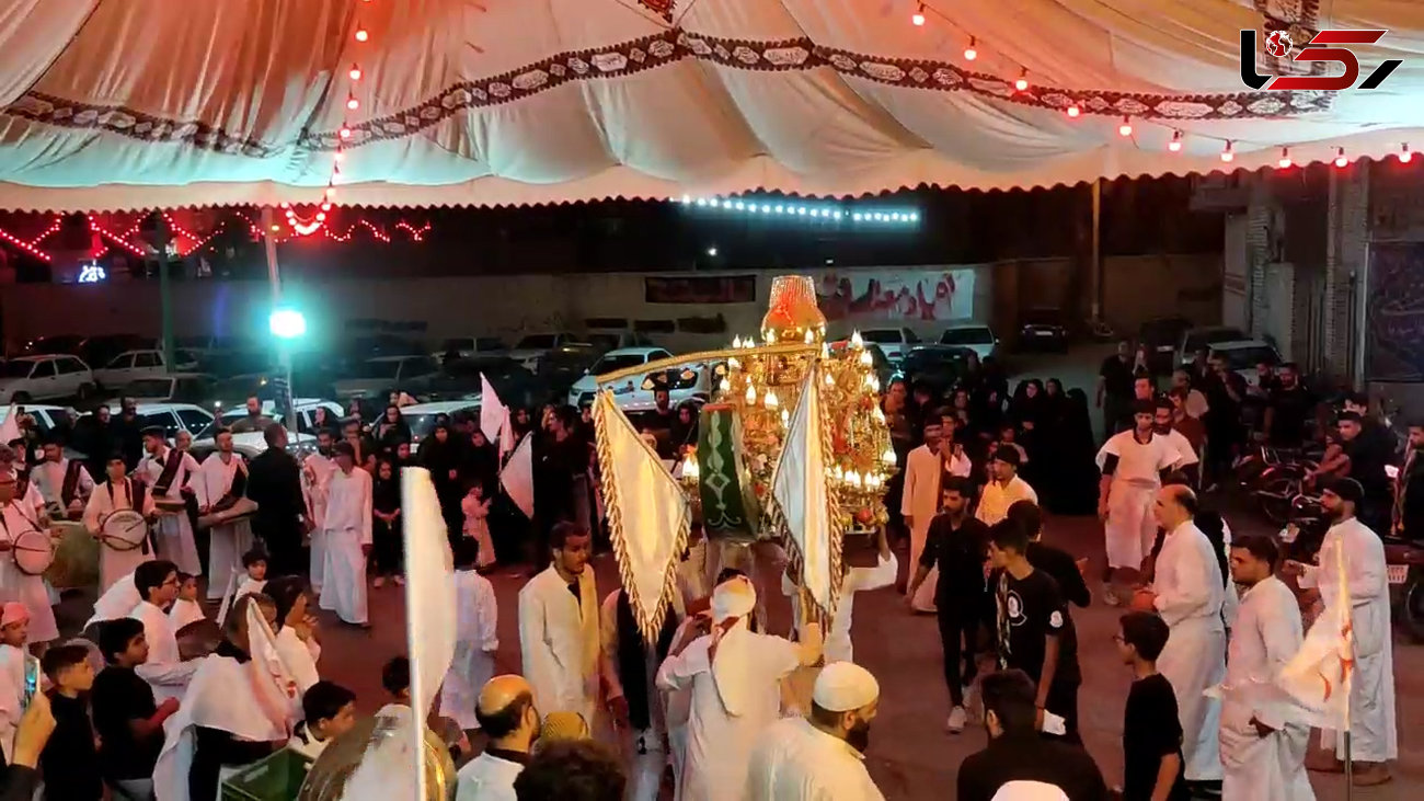  فیلم مراسم چهل چراغ عربی در آیین کفن پوشی عزاداری سالار شهیدان کاشان 