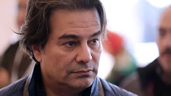 ممنوعیت خوردن خیار و هویچ برای زنان در تلویزیون / پیمان قاسم خانی فاش کرد