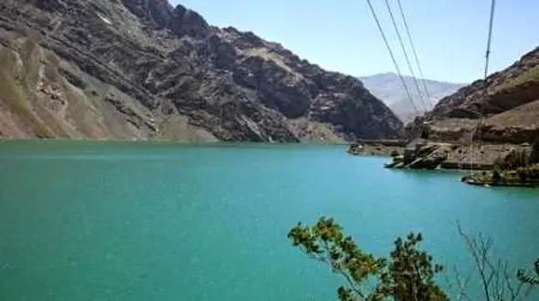 رها سازی آب سد کرج آغاز شد