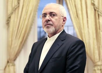 عکس ها / دکوراسیون فوق العاده مدرن و مجلل خانه دوبلکس دکتر جواد ظریف / از پله های تسمه ای تا  تابلوهای زیبا  و  مبلمان راحتی با میز ناهارخوری  و کتابخانه...