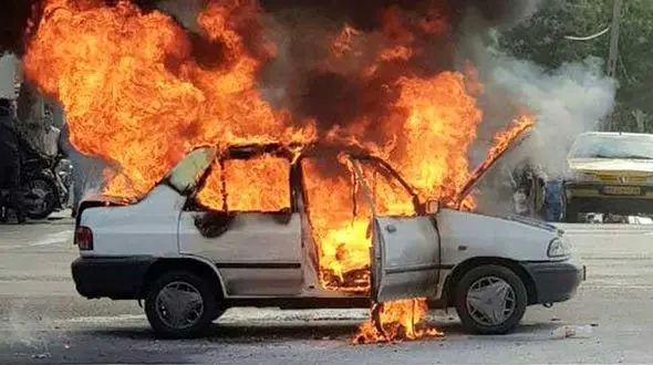 راننده پراید زنده زنده در آتش سوخت /  در کرج رخ داد