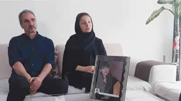  بگذارید خودمان تصمیم بگیریم