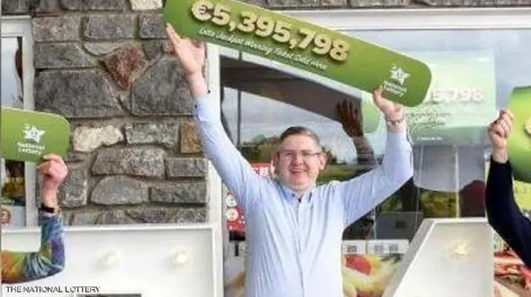 برنده شدن غیر منتظره خانواده ایرلندی در یک قرعه کشی پس از ۲۵ سال انتظار! + عکس