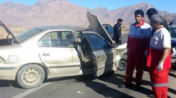 3 کشته در تصادف هولناک پژو با تانکر سوخت در یزد + جزییات