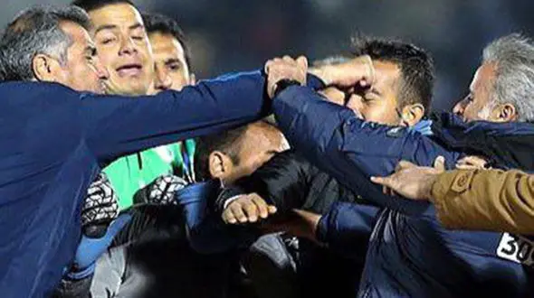 کتک کاری ساکت الهامی و محمد خرمگاه با مربیان استقلال + عکس