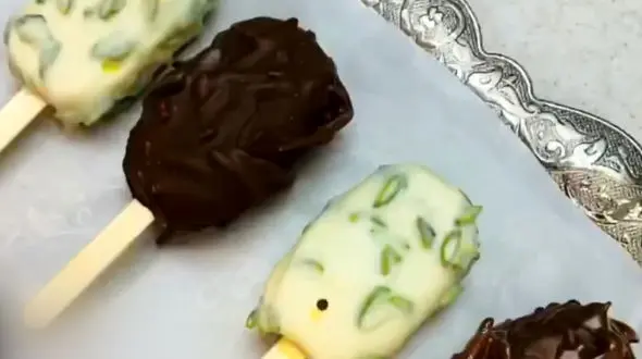 بستنی خونگی اینطور درست میشه / فیلم